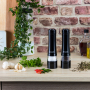 Russell Hobbs Černé mlýnky na sůl a pepř 28010-56